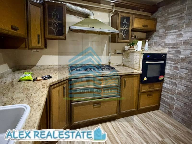 Furnished apartment for rent in Sporting, steps from the sea, with new furniture. - Widok 5