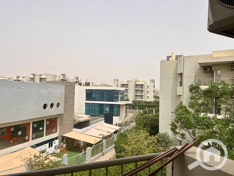 Apartment for Rent in The Address Compound kitchen and ac’s - Widok 3