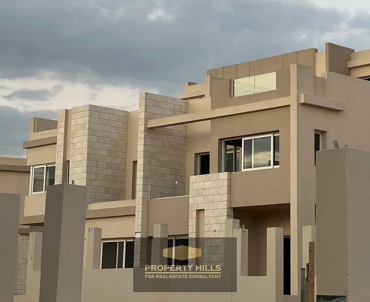 Townhouse to be delivered within months with Hydepark next to Palm Hills and the Hunting Club and New Giza Club. - Widok 4