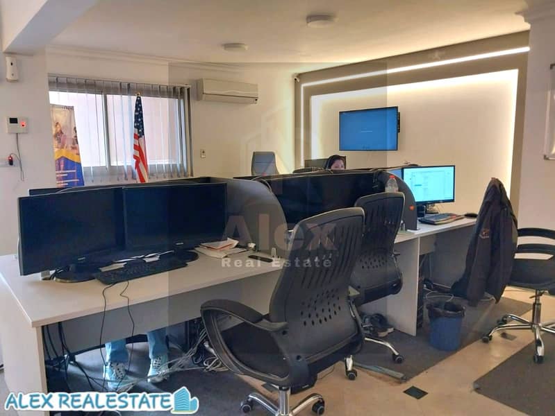 Office for rent in Laurie on the sea, directly with a distinctive advertising front – pohled 6