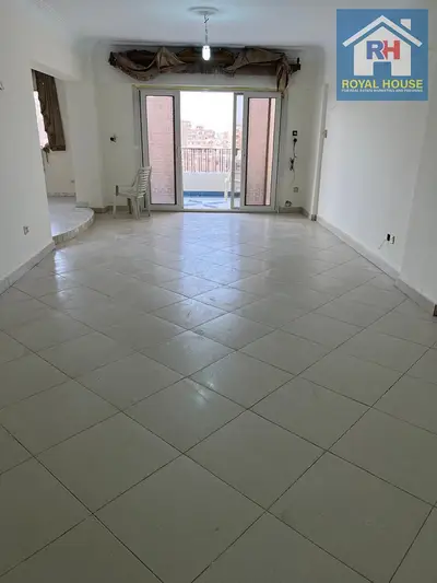 Apartment for sale, 185 sq m, near the end of El Batrawy Bridge, close to Genena Mall – Nasr City