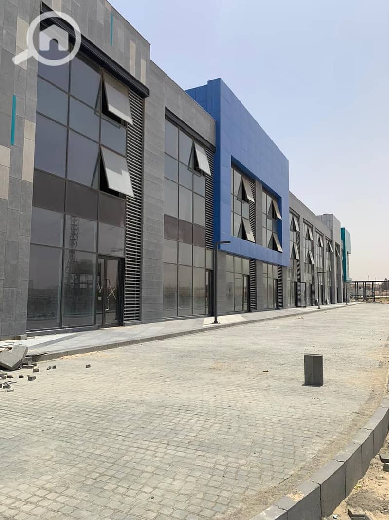 Own office space available Ready To move , directly on the desert road, next to Smart Village - Widok 2