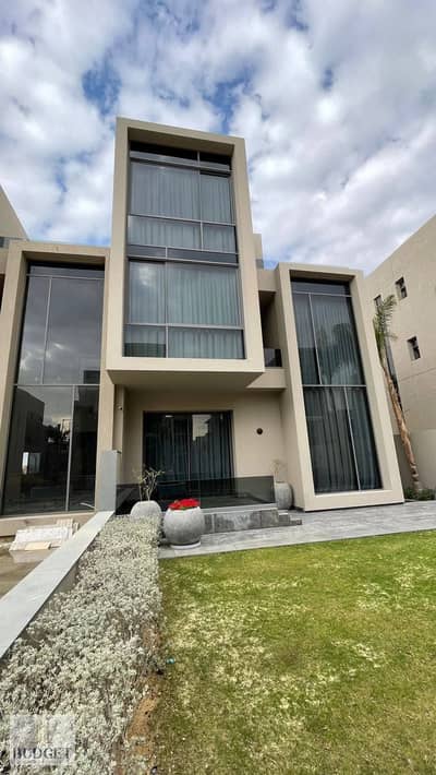 3 Bedroom Villa for Sale in New Cairo, Cairo - 645477228_122179750670765463_2505723304083118314_n. jpg 3 Bedroom Villa for Sale in New Cairo, Cairo - 645477228_122179750670765463_2505723304083118314_n. jpg