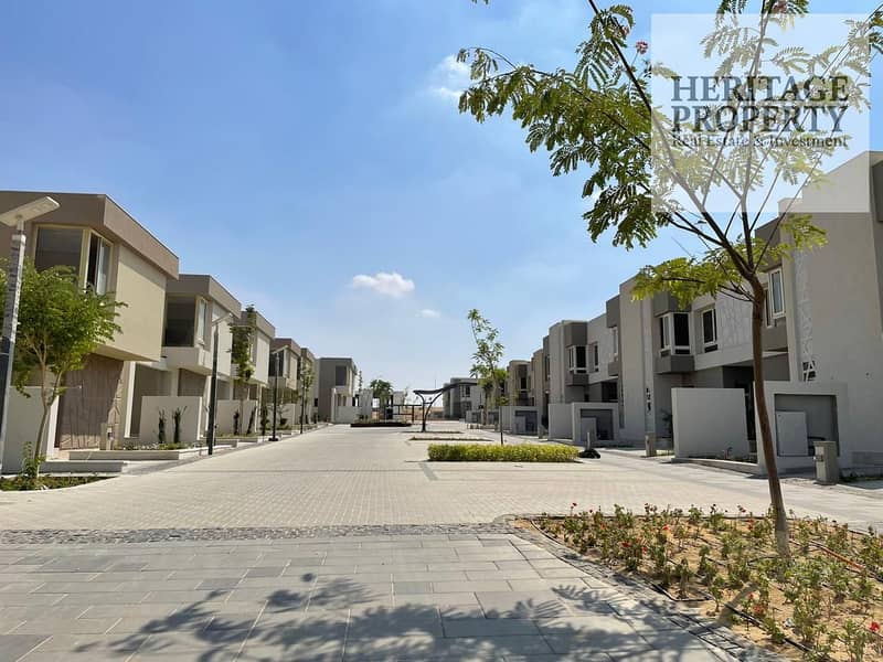 Townhouse Villa for Sale in Badya Palm Hills Installments up to 12 years - Bild 5