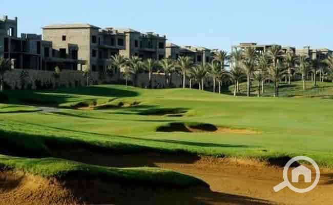 Vila Qimmat Al-Tamayuz, First Row Golf, Katameya Dunes - Widok 6
