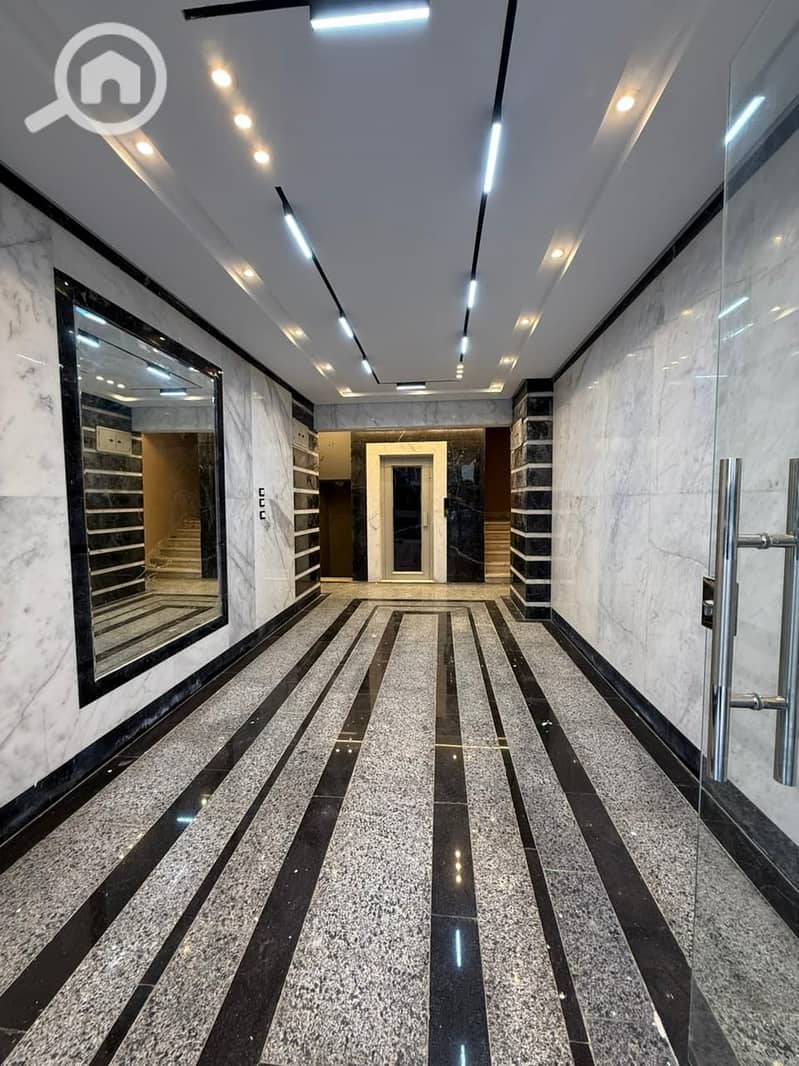 Apartment for sale 130m on Al-Baron Main Street in the Middle Hill Mokattam - Ansicht 5