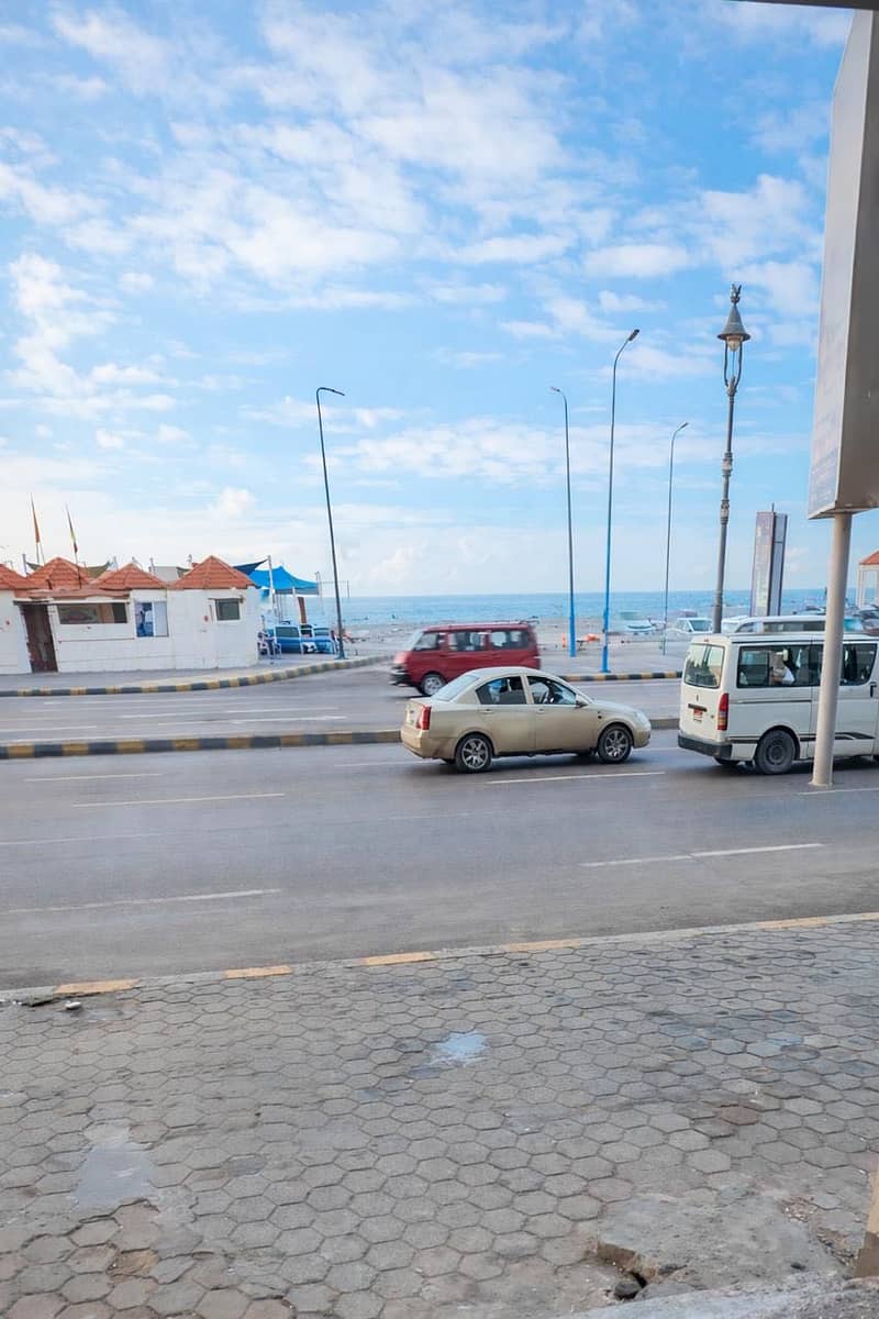 محل للايجار بالاسكندرية كامب شيراز - اطلالة علي البحر - 130م من المالك محل للايجار بالاسكندرية كامب شيراز - اطلالة علي البحر - 130م من المالك