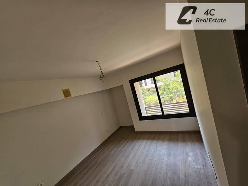 Under market price Duplex 176 m For sale ready to move fully finished prime location with open landscape view in Al burouj compound – pohled 6