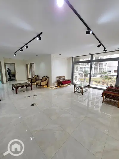 Office space for rent 200 m licensed in One Katameya, Al-Marshadi, Maadi Ring