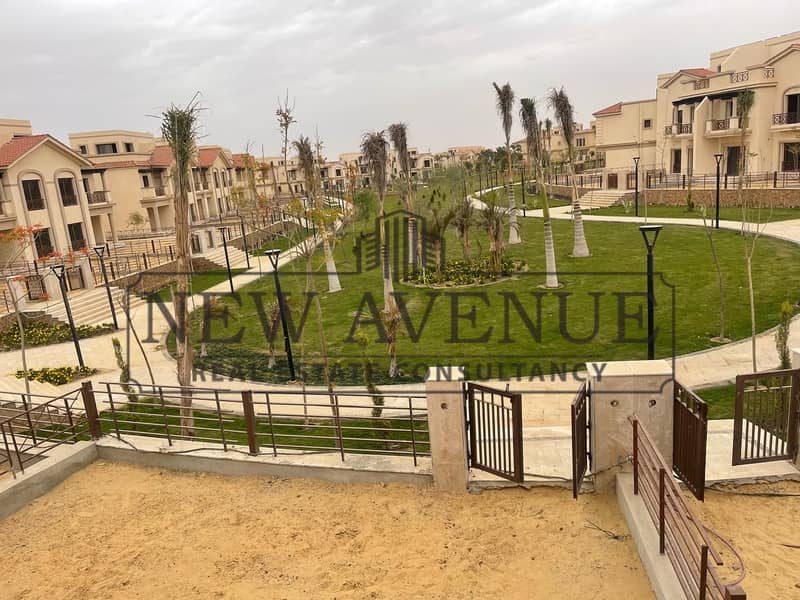 very prime location overlooking landscape - wide open view - Bahary - ready to move - down payment with installments over 7 years - twin house - Widok 3