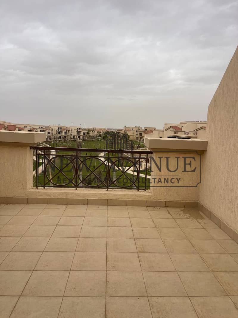 very prime location overlooking landscape - wide open view - Bahary - ready to move - down payment with installments over 7 years - twin house - Widok 5