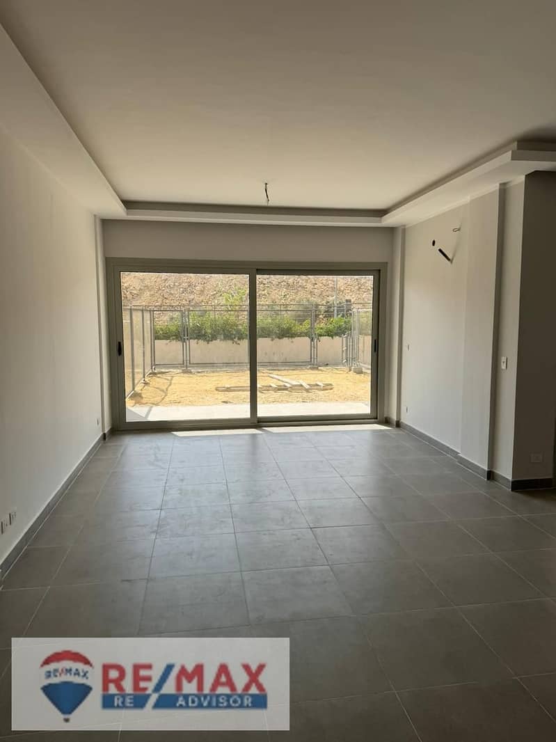 Townhouse middle for sale in palm parks Fully Finished Ready to Move - Widok 6