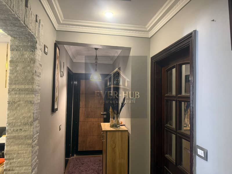 Apartment for sale in Hadayeq El Mohandeseen compound, elevator in the building, 122 meters, newly finished - Aanzicht 5