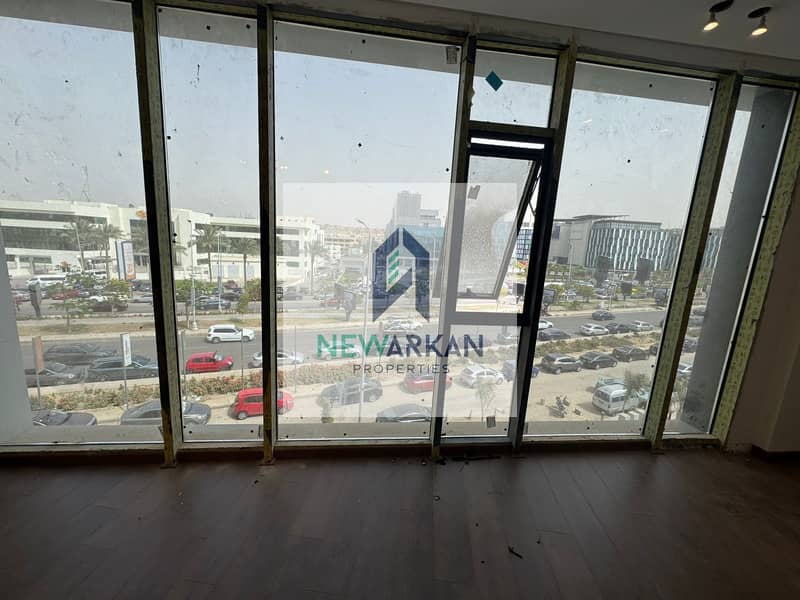 office for rent,105m in sheikh zayed infront park street mall fully finished ready to move – pohled 2