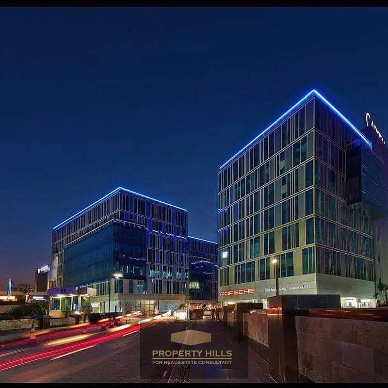 Clinic for sale in prime location at the entrance of Palm Hills for a bargain price with a minimum down payment of only 1%. - Fler