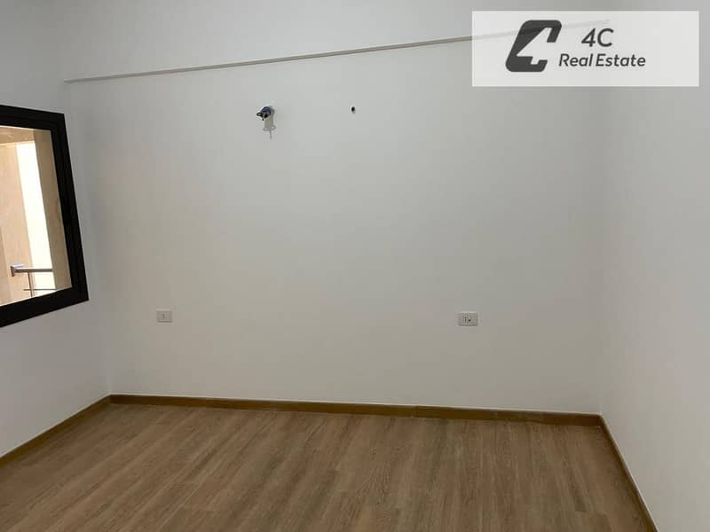 Apartment For sale 180m 3bdr Dp & installments Fully finished with Acs in Marasem Fifth Square Fifth Settlement New cairo - Ansicht 5