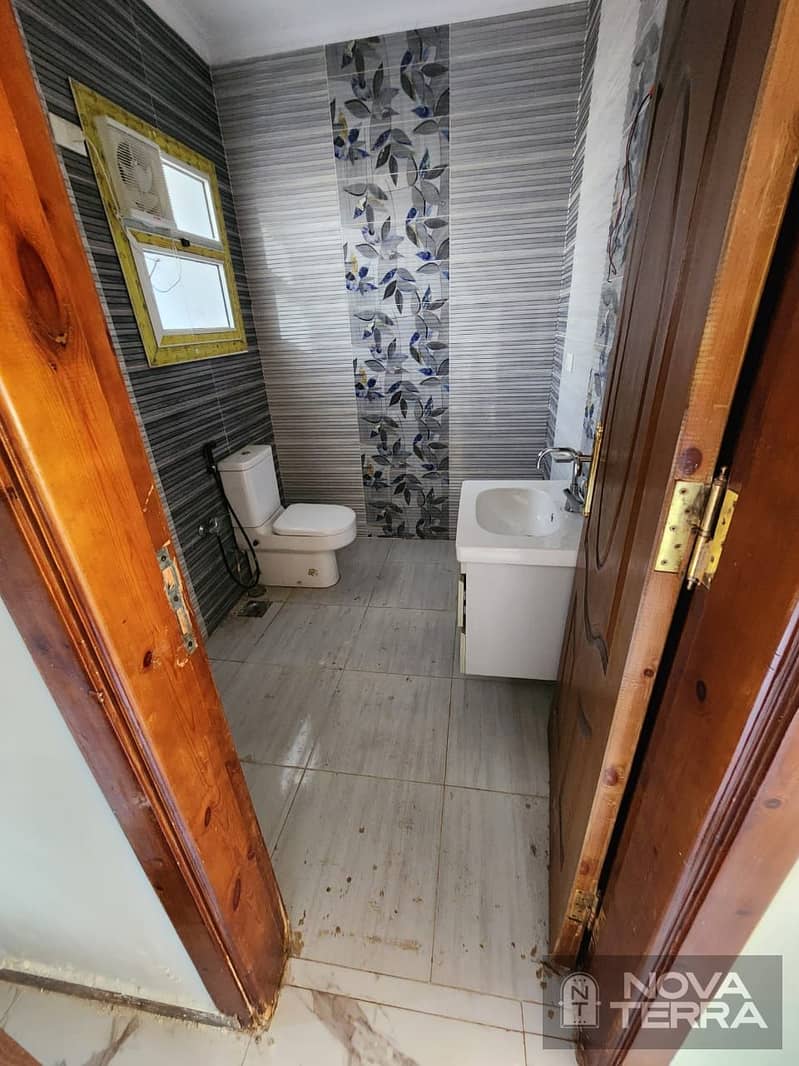 Corner town villa in Continental Residence compound - Widok 3