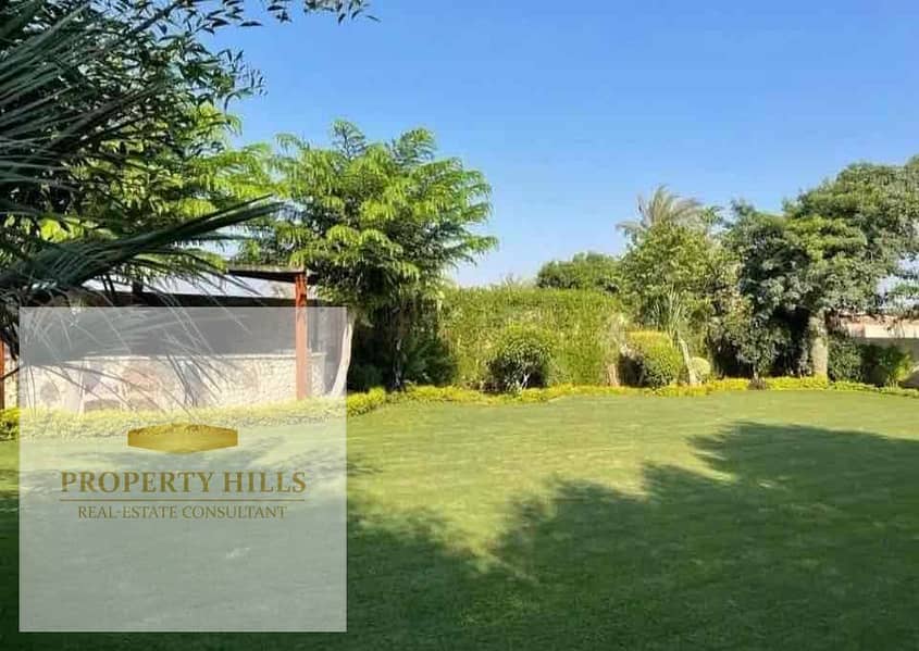 Last duplex corner at the old price cash (11,174,000) ready for inspection. A prime location with a spacious area and a landscape view on the Ismailia Road directly in front of Madinaty El Shorouk. - Ansicht 2