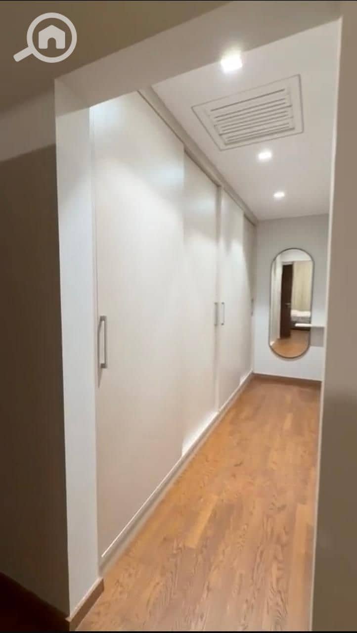 Modern furnished two-bedroom apartment in Ion Towers, Mall of Arabia, view of the courtyard, high-quality finishing near the Cheyenne Square. – pohled 6