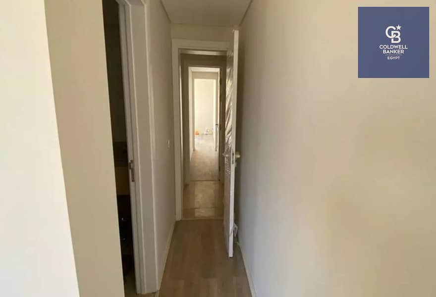 Installment plan available over 9 years for a townhouse villa with a distinctive sea view in O West by Orascom, next to Media Production City. - Widok 5