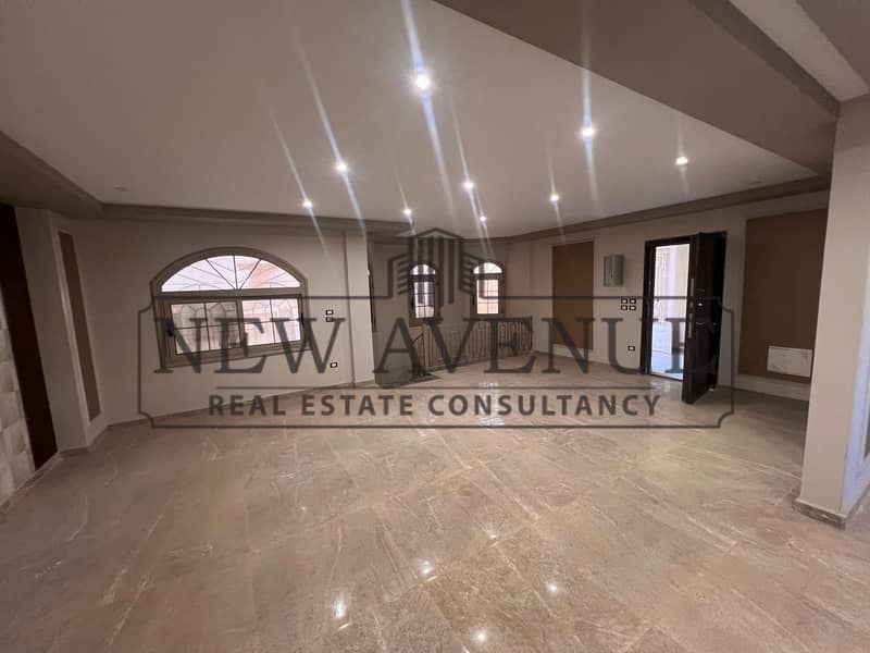 fully furnished Duplex for sale in Diplomates Compound a very prime location in new cairo, near all facilities – pohled 3
