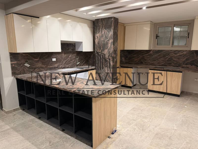fully furnished Duplex for sale in Diplomates Compound a very prime location in new cairo, near all facilities – další