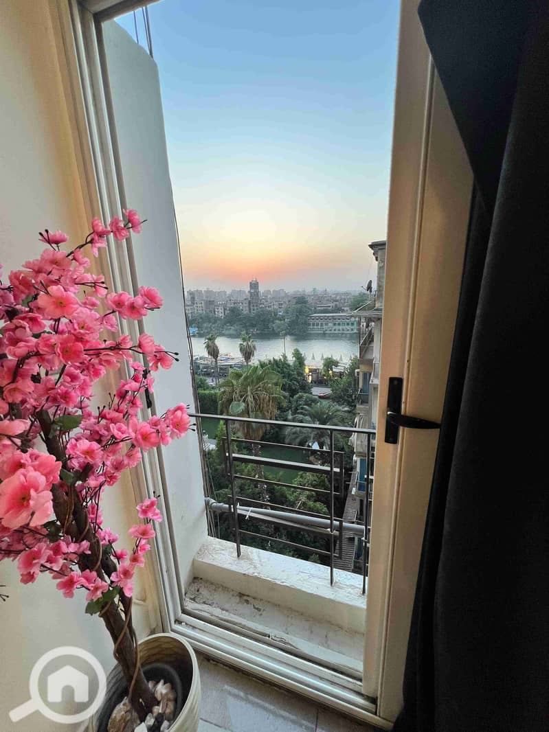 8 1000334480. jpg