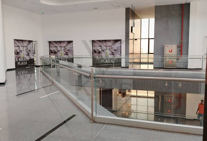 Fully Finished Office 100m for Rent next to AUC in La Mirada Mall, Fifth Settlement, New Cairo - Mehr