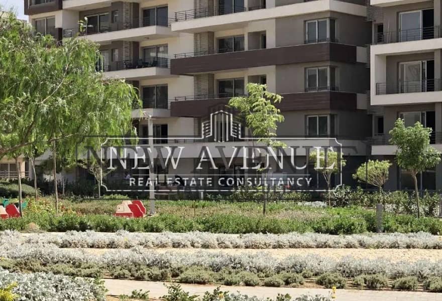 Luxury Duplex Penthouse for Sale in Palm Hills VGK – Furnished – Roof – Fountain View – Ready to Move – Prime Location - Widok 3