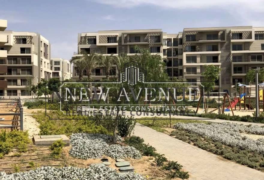 Luxury Duplex Penthouse for Sale in Palm Hills VGK – Furnished – Roof – Fountain View – Ready to Move – Prime Location - Widok 6