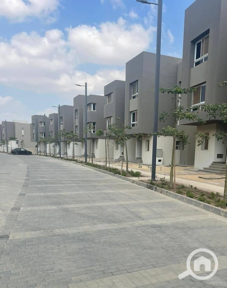 Twin house for sale in Etapa Compound, Sheikh Zayed 394m - Widok 3