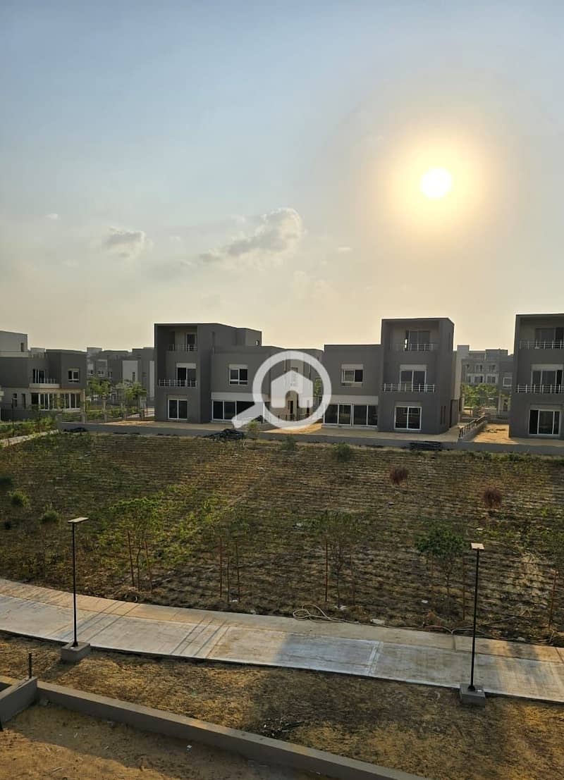 Twin house for sale in Etapa Compound, Sheikh Zayed 394m - Widok 4