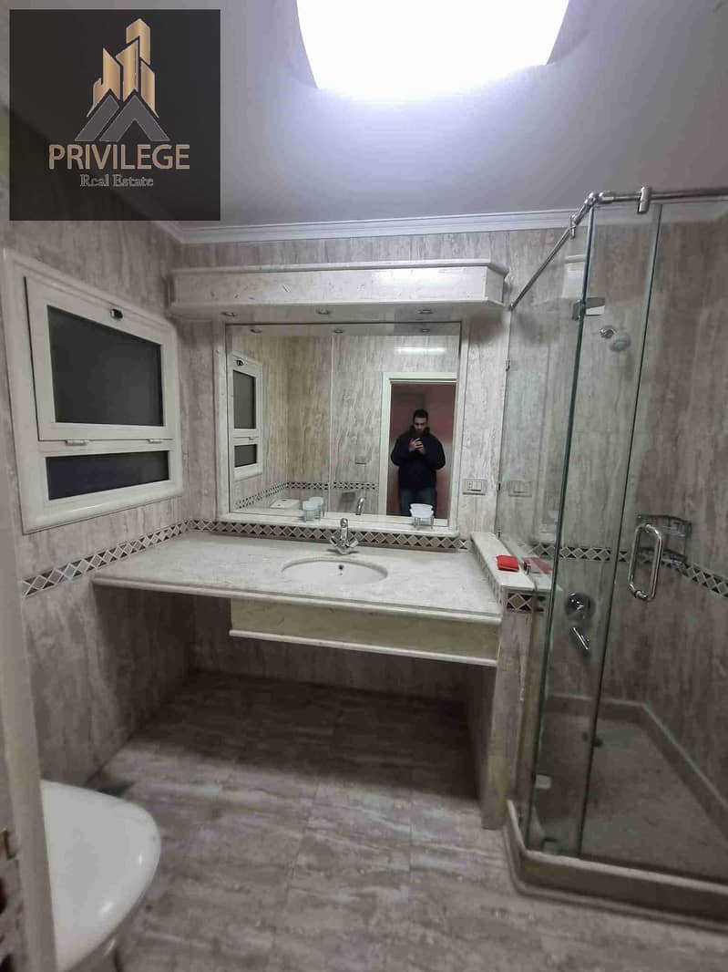 For sale, a 90 sqm apartment in Baron City Compound, super lux with a wonderful view. - Więcej