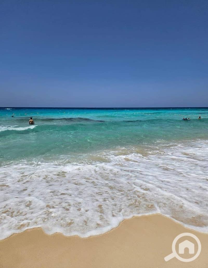 2 beds chalet, finished, lagoon view, for sale in Lyv North Coast, Ras El Hekma - Więcej