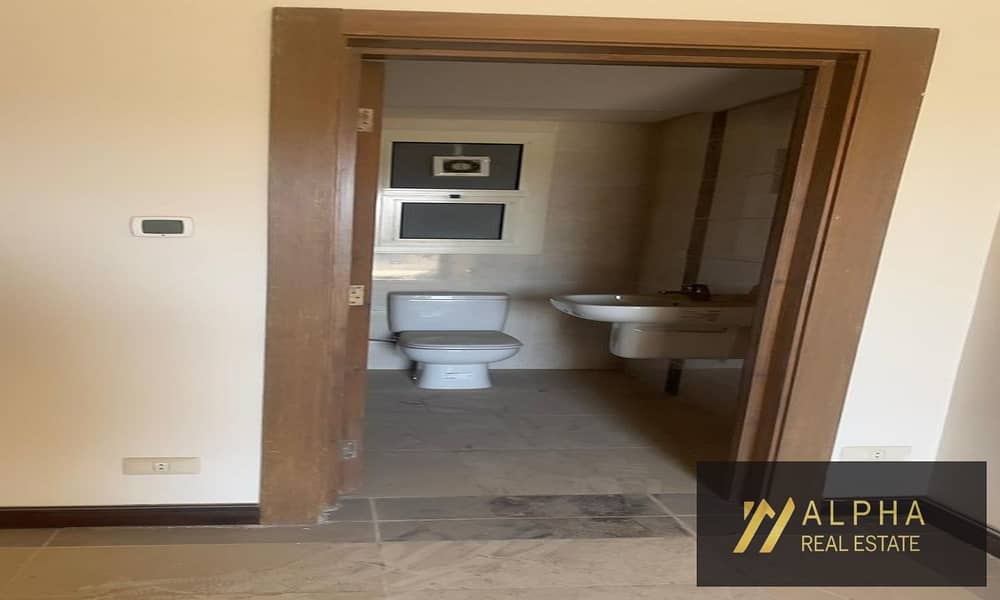 Duplex for sale in Porto New Cairo 143 sqm 2 bedrooms 3 bathrooms kitchen units central AC luxury finishing near AUC Porto Mall and Americana Plaza – další