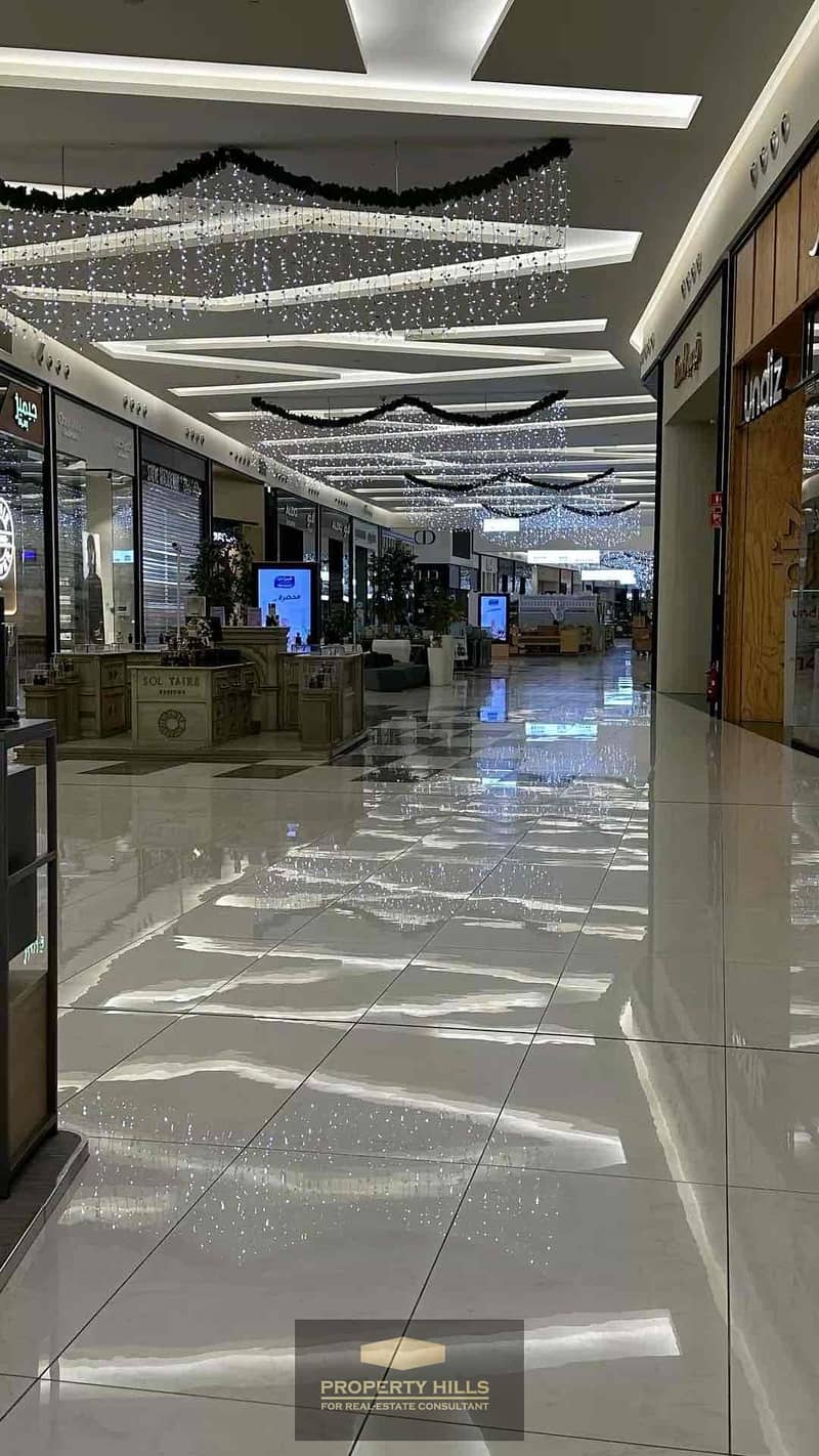 A store in Plaza Vida – next to Wadi Degla Club and Al Hosary - Widok 4