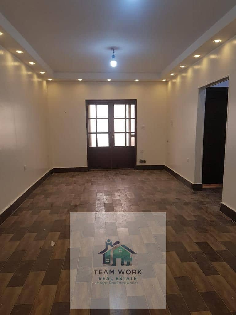 For sale directly from the owner: 150m² net apartment with elevator in the 10th District, Zayed City - Vista 2