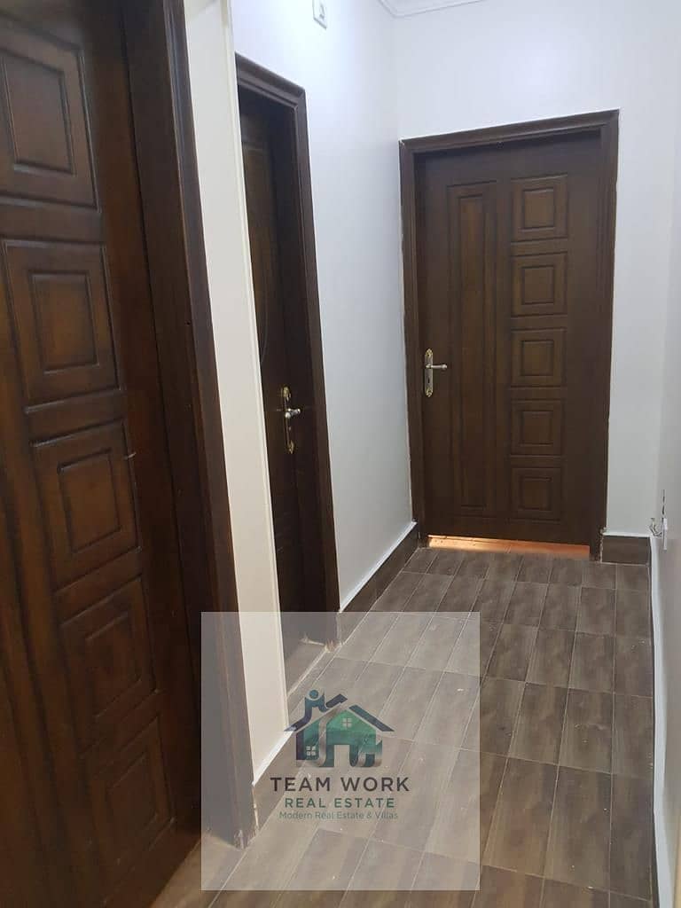 For sale directly from the owner: 150m² net apartment with elevator in the 10th District, Zayed City - Vista 6