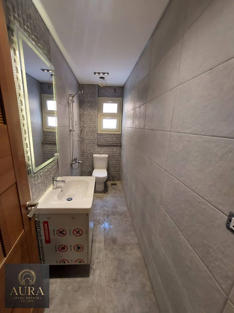 210 sqm Ultra Super Lux Apartment for Sale in Fifth District - Widok 3