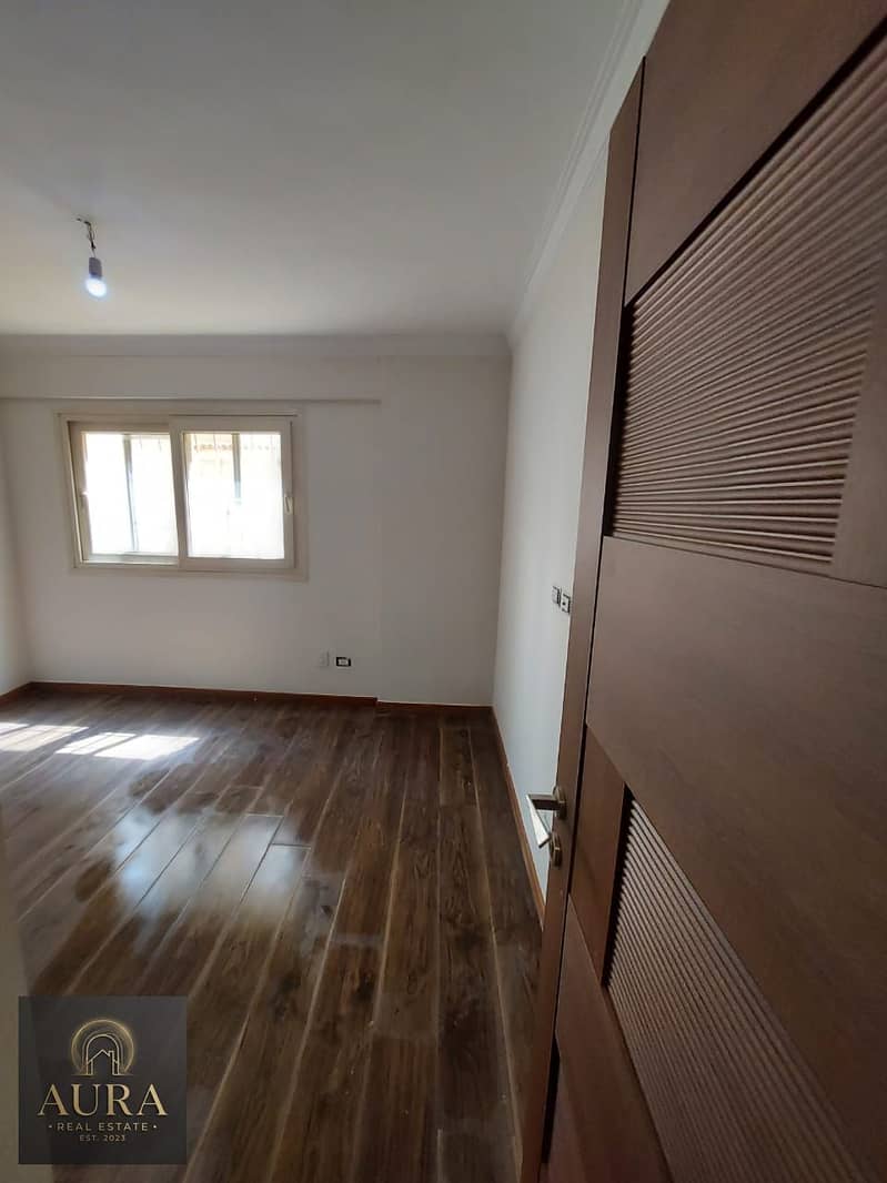 210 sqm Ultra Super Lux Apartment for Sale in Fifth District - Widok 6