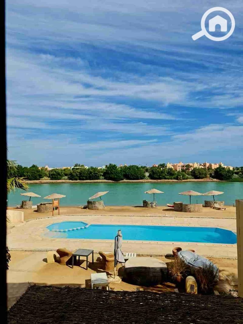 Stunning 2BR chalet with Lagoon View - West Golf, El Gouna - Bild 6