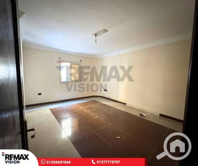 شقة 3 غرف نوم للايجار في سابا باشا، الإسكندرية - IMG-20260520-WA0048. jpg