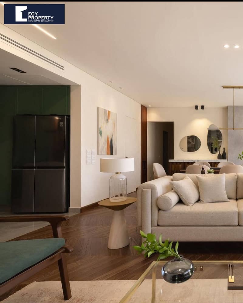 With a Prime Fully Finished Luxury Apartment for Sale in Sodic East, New Cairo - Widok 6