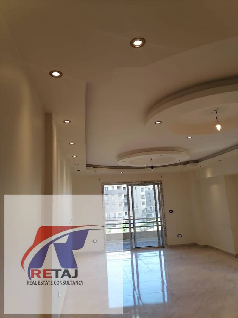 Ultra-super-luxurious apartment for rent in New Cairo's Fifth Settlement, overlooking the lakes and landscape in The Square Compound . - View 5