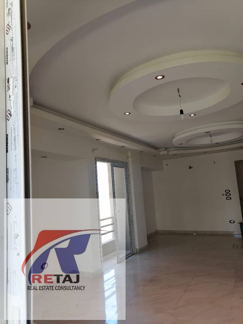Ultra-super-luxurious apartment for rent in New Cairo's Fifth Settlement, overlooking the lakes and landscape in The Square Compound . - More