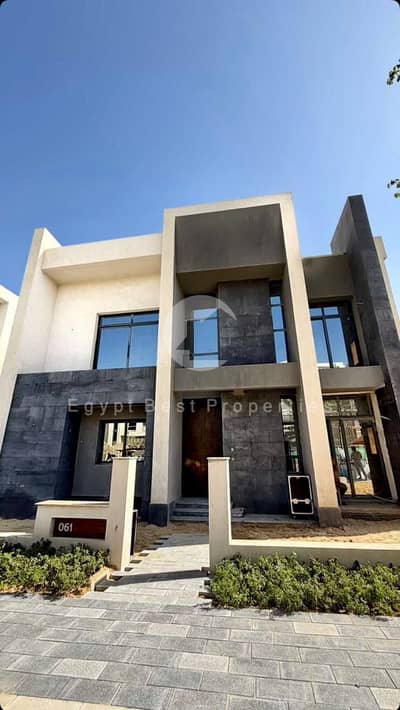 4 Bedroom Villa for Sale in New Cairo, Cairo - dce91aed-1b68-41c1-ba81-dbc037ab1b60. png 4 Bedroom Villa for Sale in New Cairo, Cairo - dce91aed-1b68-41c1-ba81-dbc037ab1b60. png