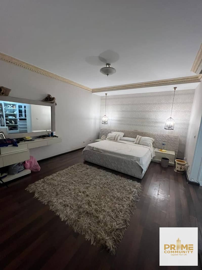 The most amazing townhouse middle with high end finishing ultra super lux for sale in Mena Garden city 6 October - Widok 5