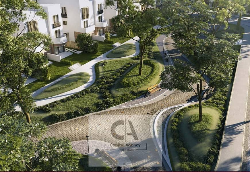 Twin house for sale in Scenes Compound in the heart of Mostakbal City, next to Bloomfields, with a 5% down payment and installments over the longest p – další