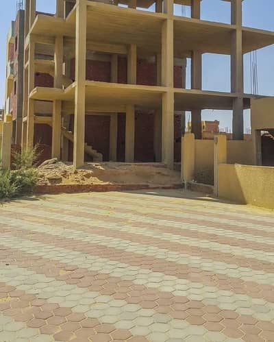 4 Bedroom Townhouse for Sale in Hadayek October, Giza - مدينة 6 اكتوبر ابني بيتك المنطقه السابعه قطاع ك مساحة الارض كاملة 150