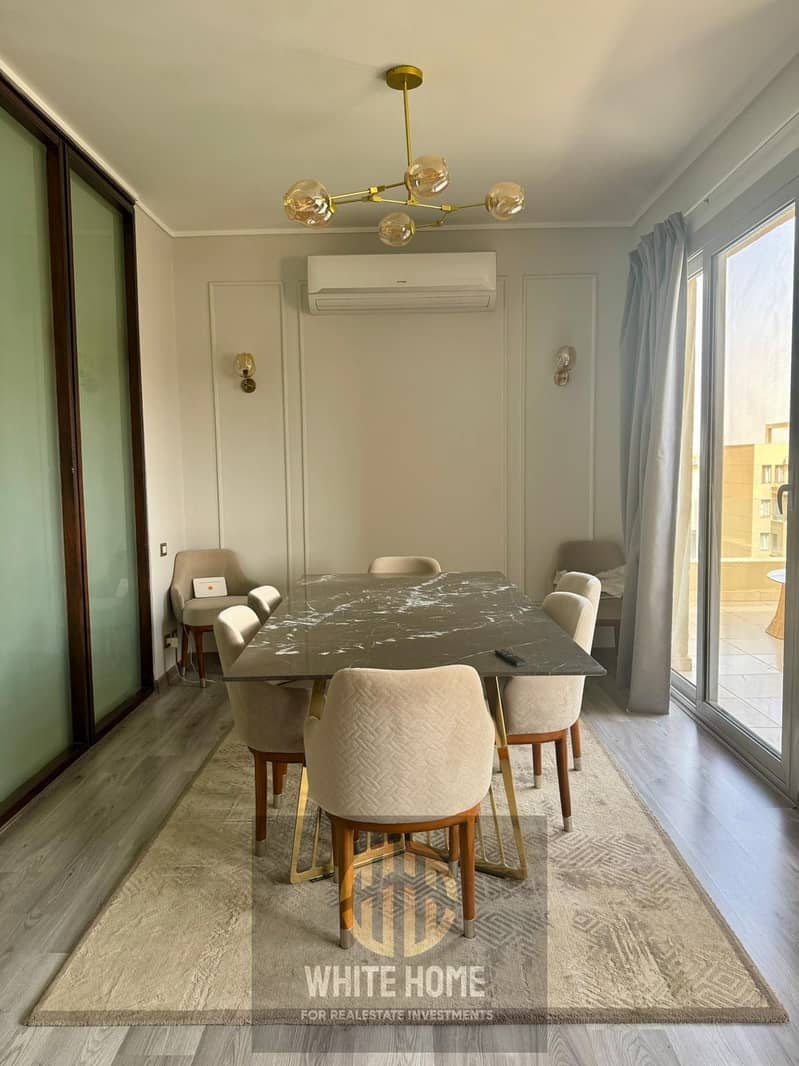 Penthouse fully furnished, for rent in village gate compound . “ palm hills “. new cairo . In front auc . Near to point 90 mall and all facilities . - Ansicht 4